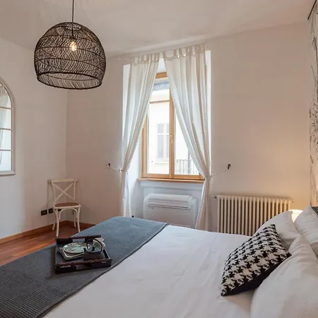 First & Urban Oasis - By Myhomeincomo * Como