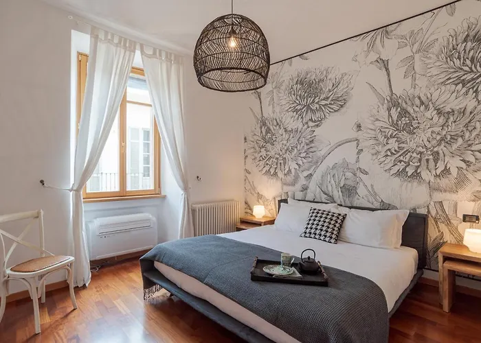 Apartmán First & Urban Oasis - By Myhomeincomo