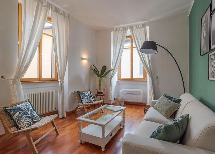 First & Urban Oasis - By Myhomeincomo * Como