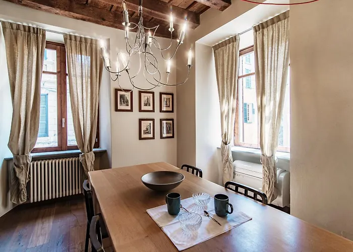 Apartmán First & Urban Oasis - By Myhomeincomo *