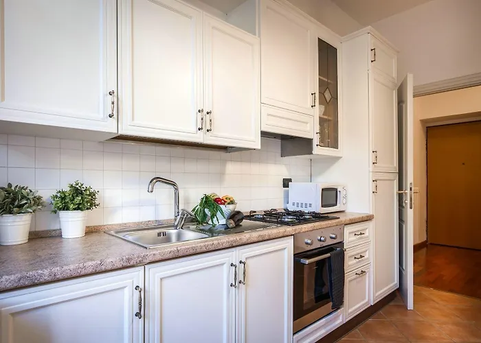 Apartmán First & Urban Oasis - By Myhomeincomo Como