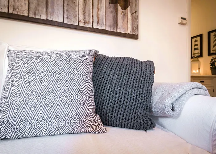 Apartmán First & Urban Oasis - By Myhomeincomo *